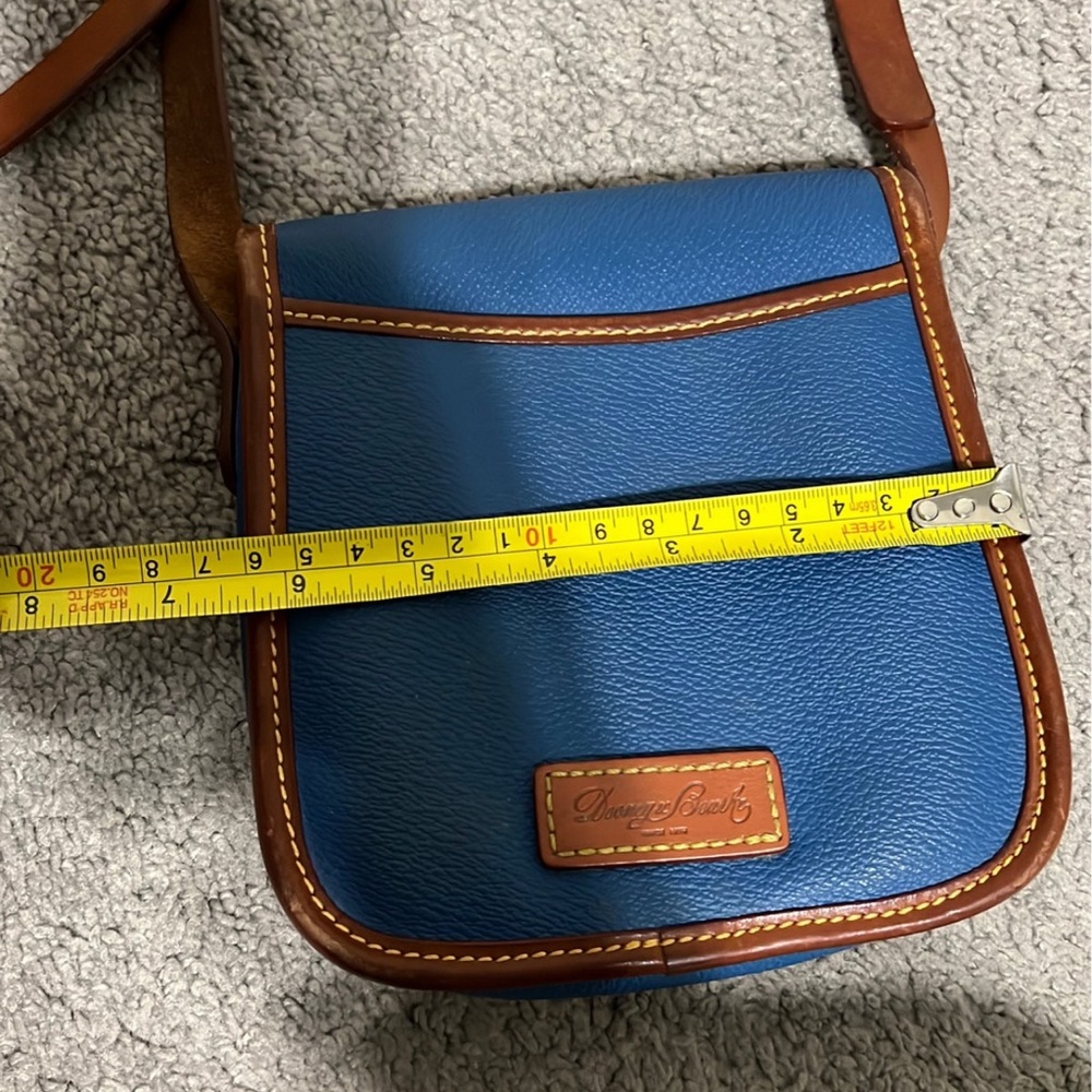 Leather crossbody bag Dooney and Bourke Blue in Leather - Picture 11 of 14